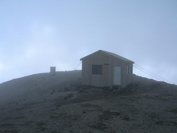 Syme Hut, Fanthoms Peak Summit