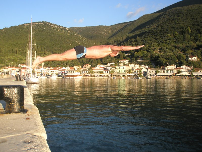 DAVE DIVING INTO SAMI HARBOUR