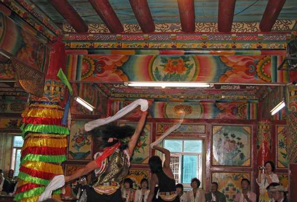 traditional tibetan dance exhibition