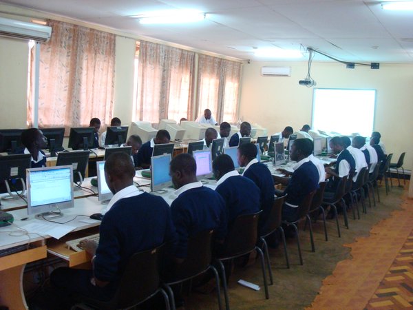 Kyambogo College Computer Lab with Students