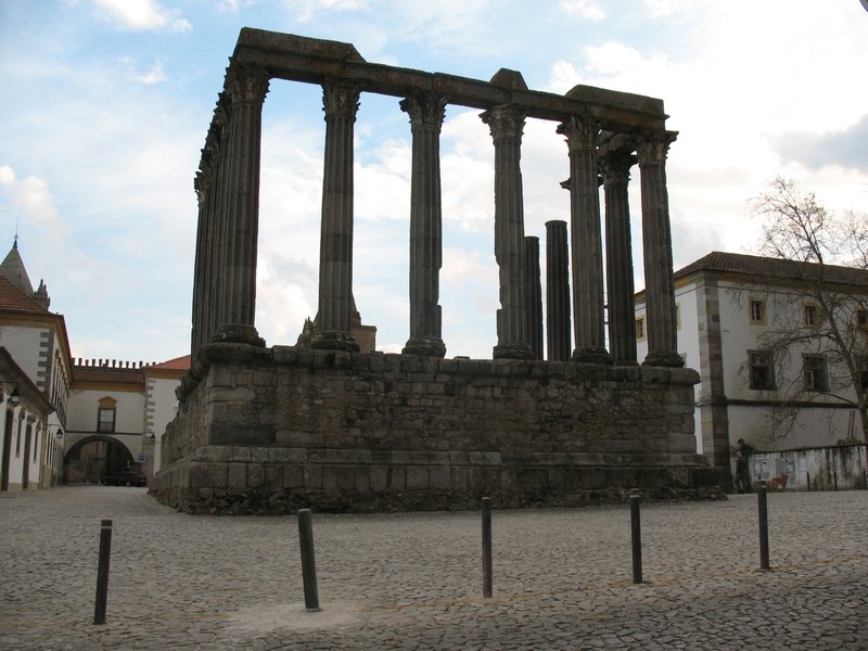 Evora