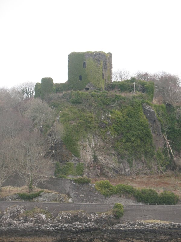 Dunolie Castle
