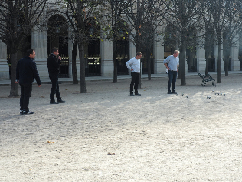 a serious game of boules