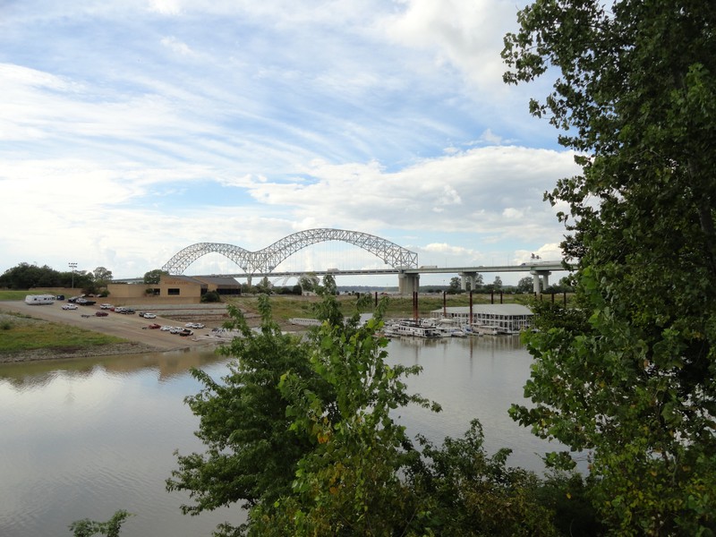 Bridge over the Mississippi River going into Memphis