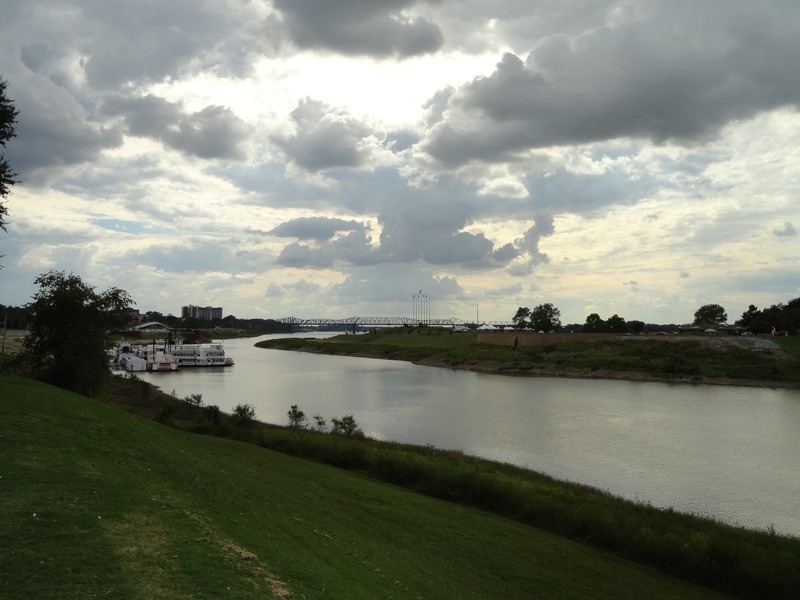 Mississippi River by Vistor Center in Memphis