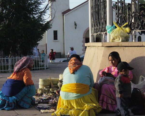 Tarahumara women selling their goods in Creel