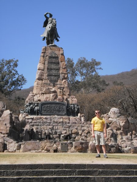 Statue at bottom of San Bernardo Hill, Salta