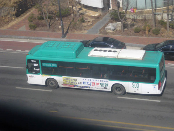 900 Bus 