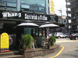 Whang Sandwich & Coffee