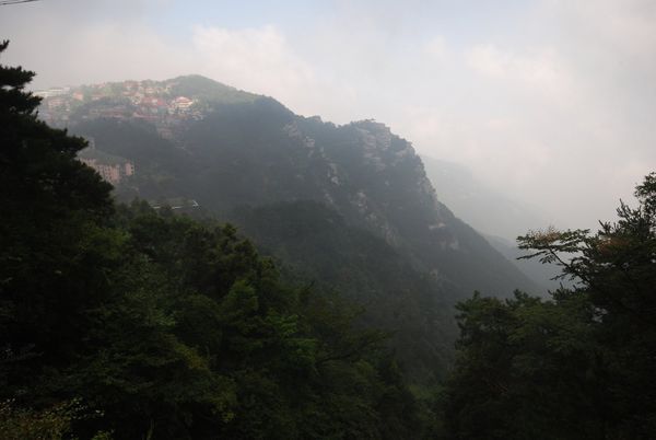 Lushan in the Mist