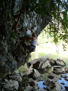 Vang Vien - Rock Climbing