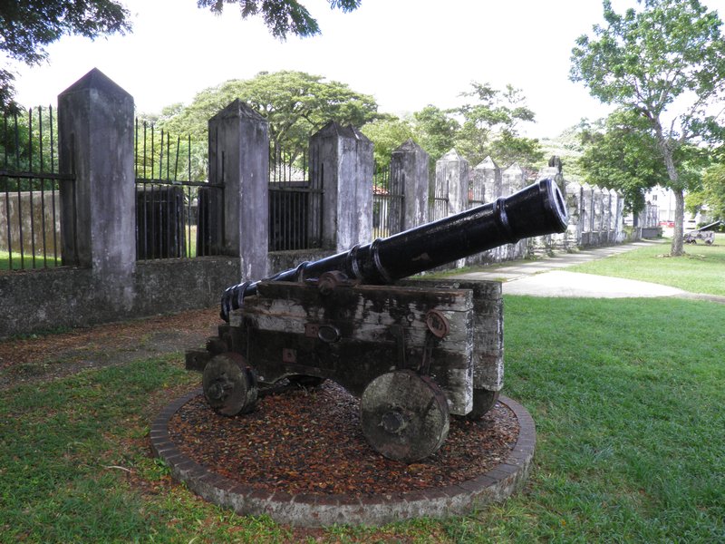 Cannon at Plaza De Espana