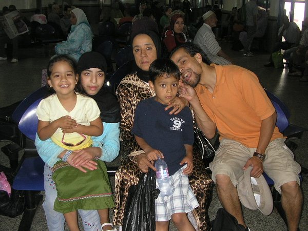my family & aunt Hensa & khadijah