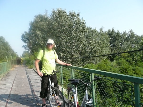 On the bike to the puszta