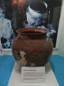 Burial pot (Quezon)
