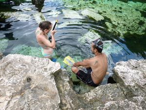 Snorkeling Cenote Cristalino 
