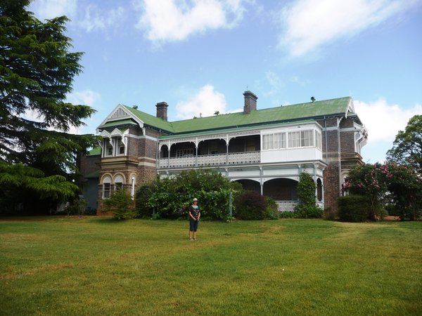 Another historic house in Armidale
