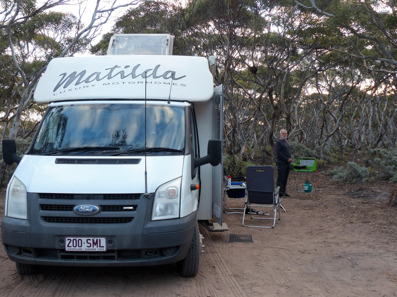 Western Australia Free camp - Lots of open space