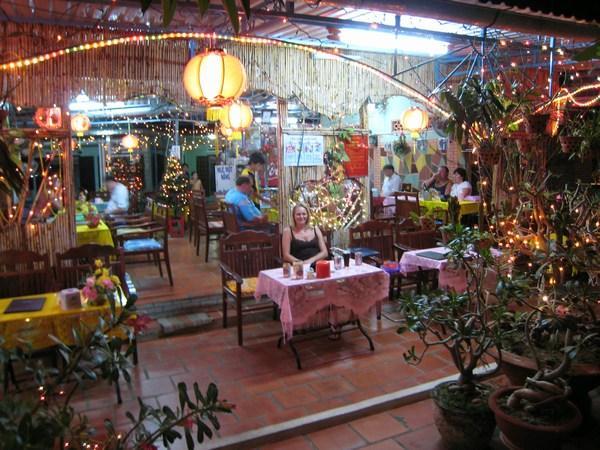 Mmmm.....tastfully decorated restaurent in Mui Ne...BUT...the food was so good we ate there twice - Mui Ne - Vietnam