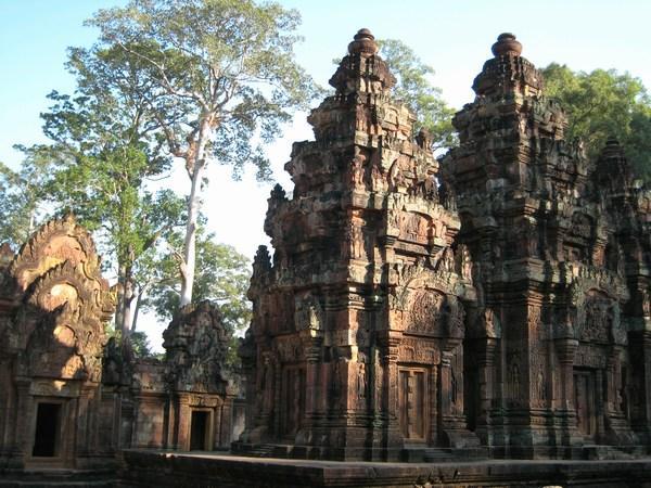 Shadow and colour make Angkor such a magical place - Siam Reap - Cambodia