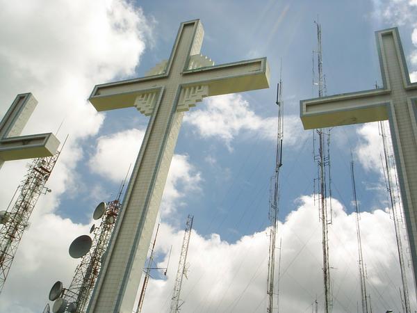 3 stonking great crosses