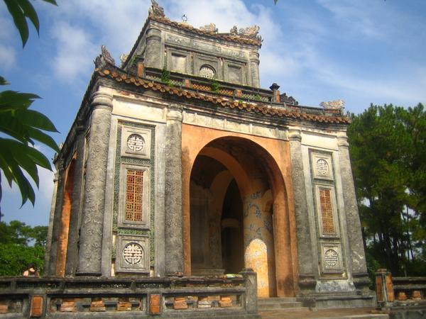 Temple, Hue