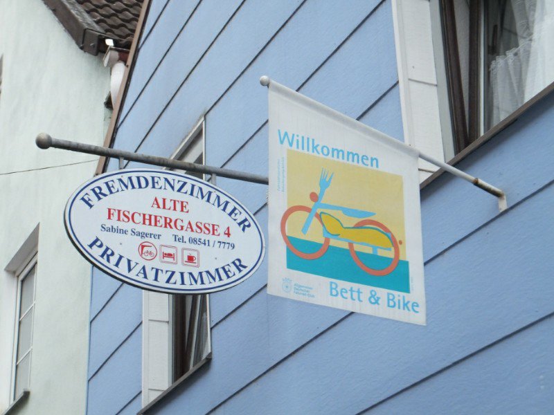 Bett und Bike sign at our pension in Vilshofen