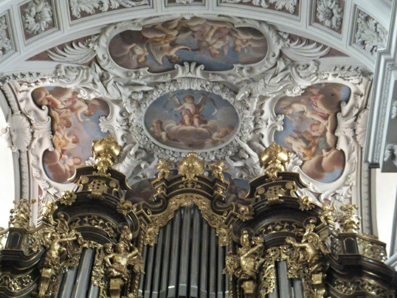 Top of main organ and ceiling in Passau Dom