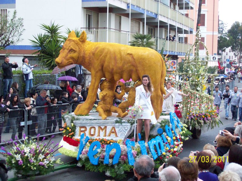Flower Festival Float - Rome