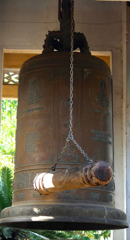 Great Bell at Thien An Pagoda