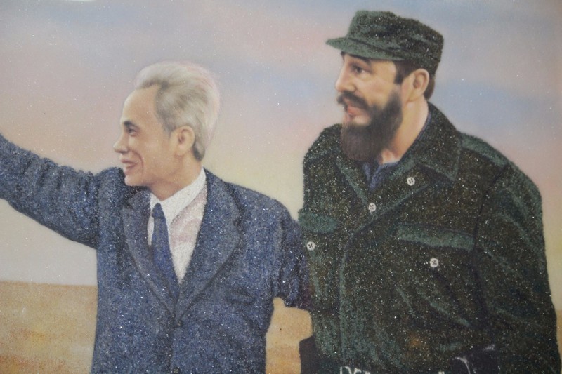 Pham Van Dong w/ Fidel Castro