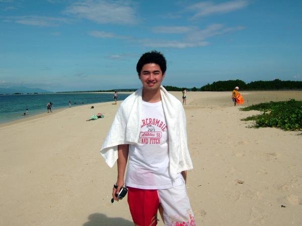 Happy Loner Traveller - Snake Island, Honda Bay