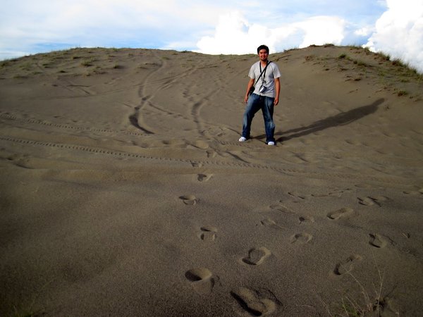 Happy Loner Traveller - Ilocos Sand Dunes