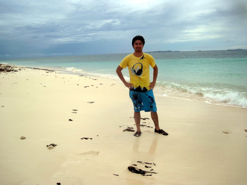 Happy Loner Traveller in Naked Island Siargao