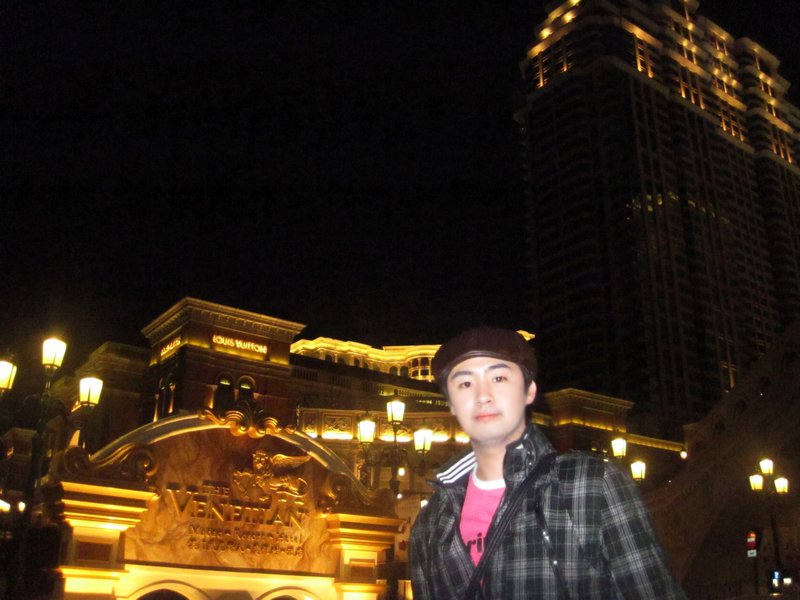 Happy Loner Traveller In Macau!!!