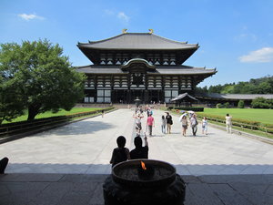 Nara, biggest wooden building in world