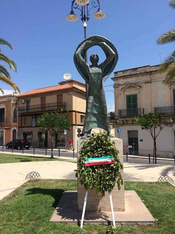 Statue of liberation, Ispica