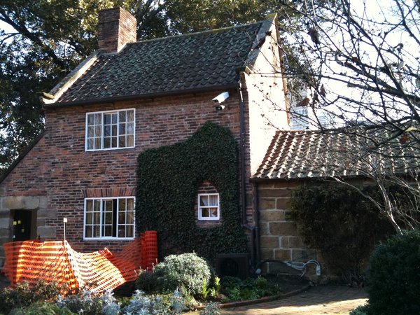Cook's cottage 