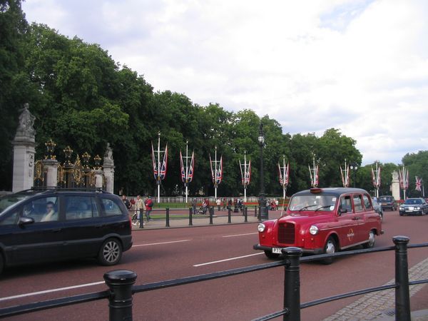 In front of Buckingham Palace 