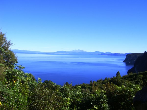 Lake Taupo - タウポ湖