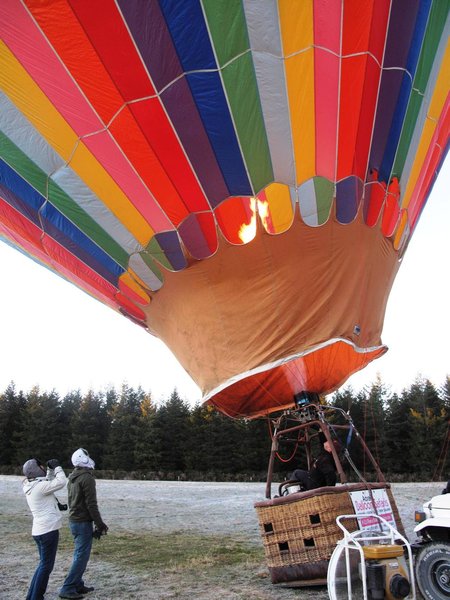 Hot-air ballooning / 熱気球