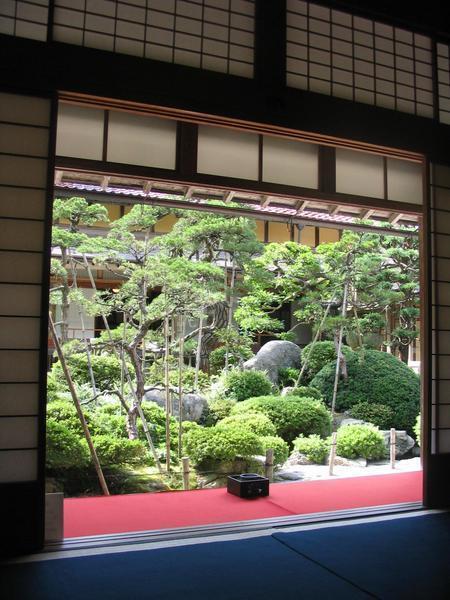 Itohara Memorial Hall - Itohara Family Garden