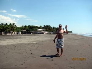 Beaches north of La Libertad