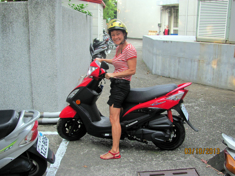 Linda's New Red Kymco Scooter