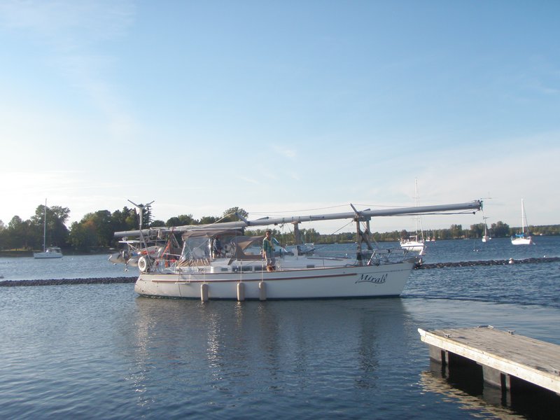 Miralo quittant le port d'attache du Lac Champlain