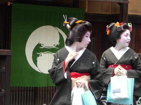 Japanese Geisha's.