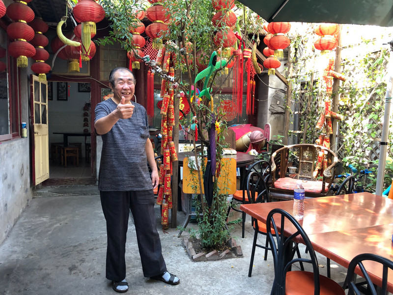 Hutong chef in his restaurant home