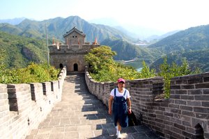 Helen on Huanghuacheng Great Wall