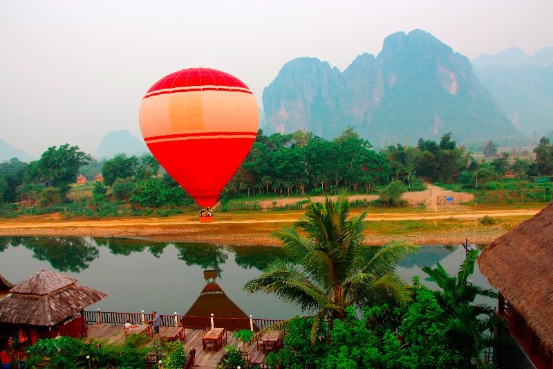 Ballon over Nam Song River