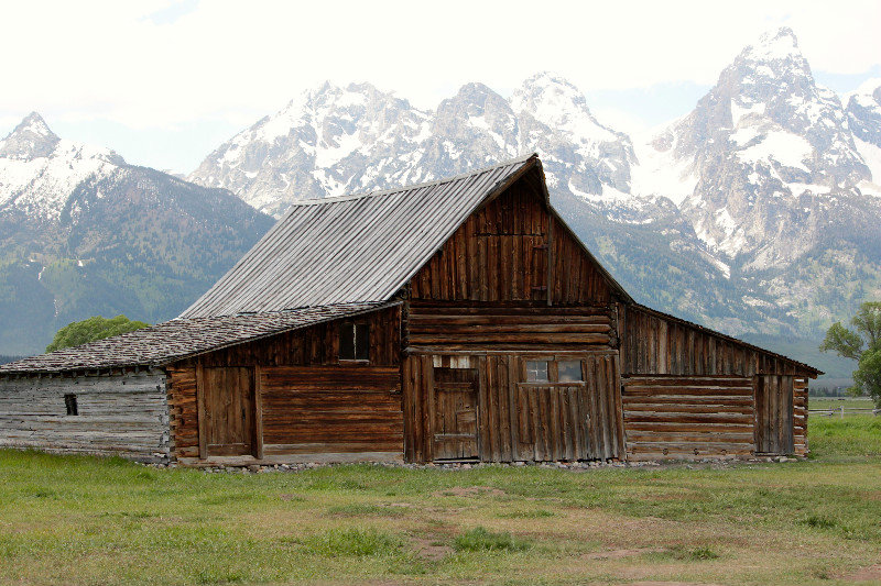 Moulton's Barn with Tetons backdrop